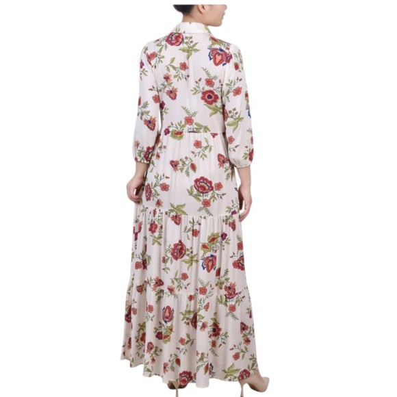 NY Collection Petite 3/4 Sleeve Crinkle Tiered Maxi Dress - Picture 3 of 5